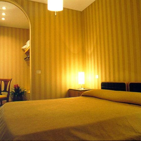 Hotel Lemon Garden Roma Esterno foto