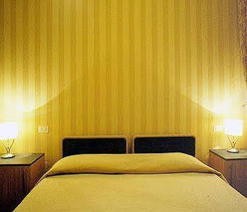 Hotel Lemon Garden Roma Esterno foto