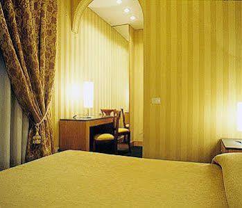 Hotel Lemon Garden Roma Esterno foto