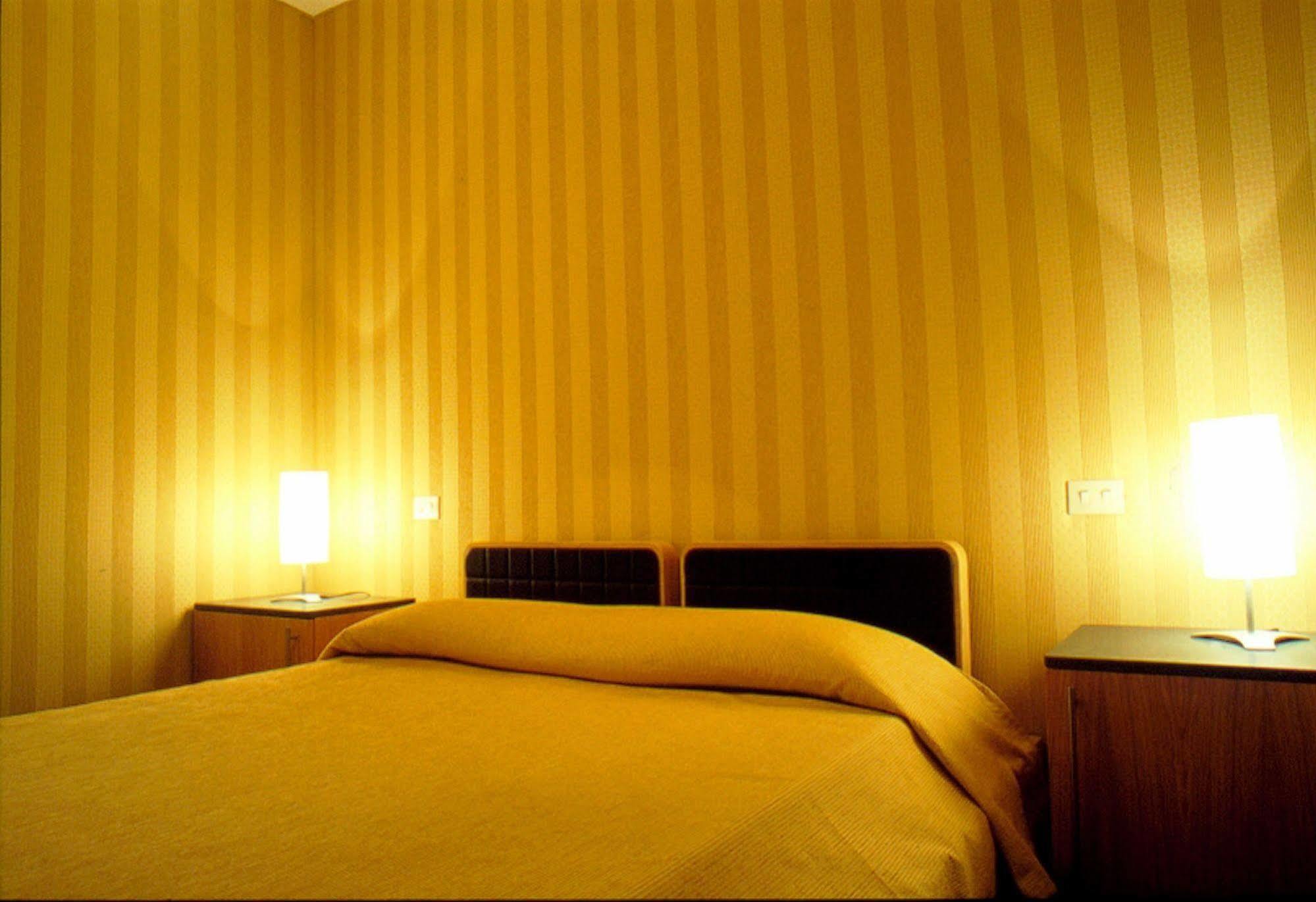Hotel Lemon Garden Roma Esterno foto